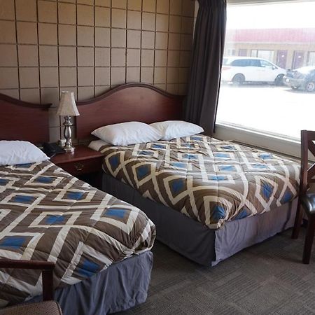 Caravel Motel Swift Current Εξωτερικό φωτογραφία