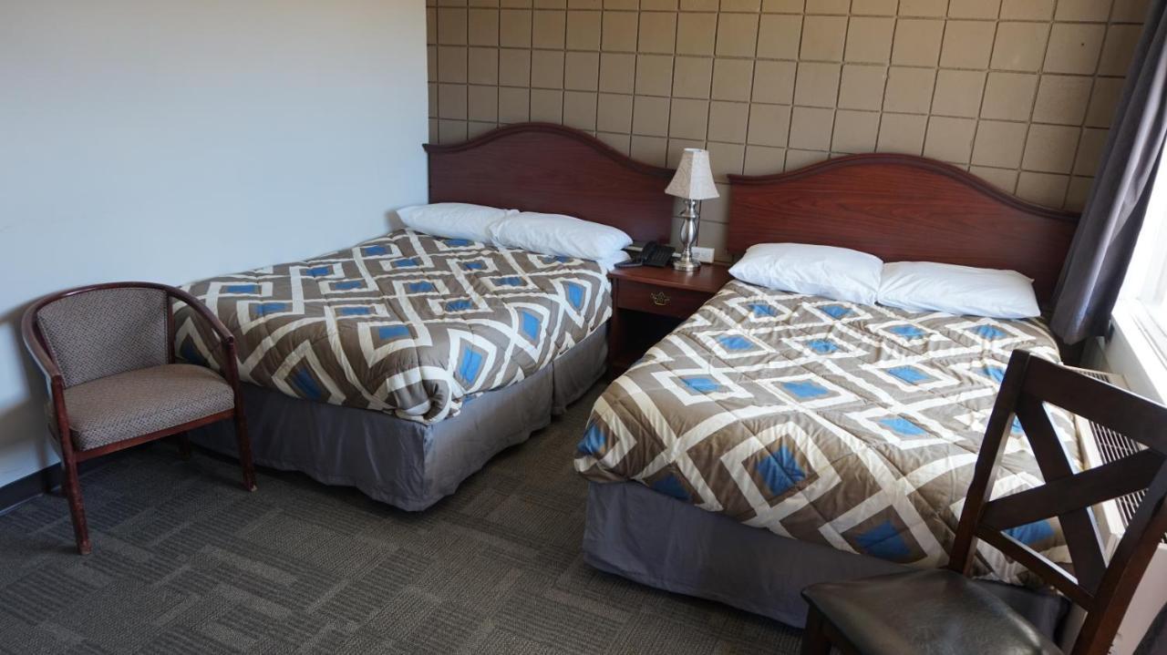 Caravel Motel Swift Current Εξωτερικό φωτογραφία